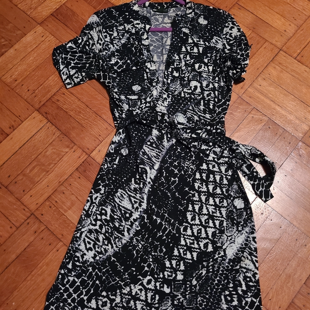Carole Little short sleeve dress